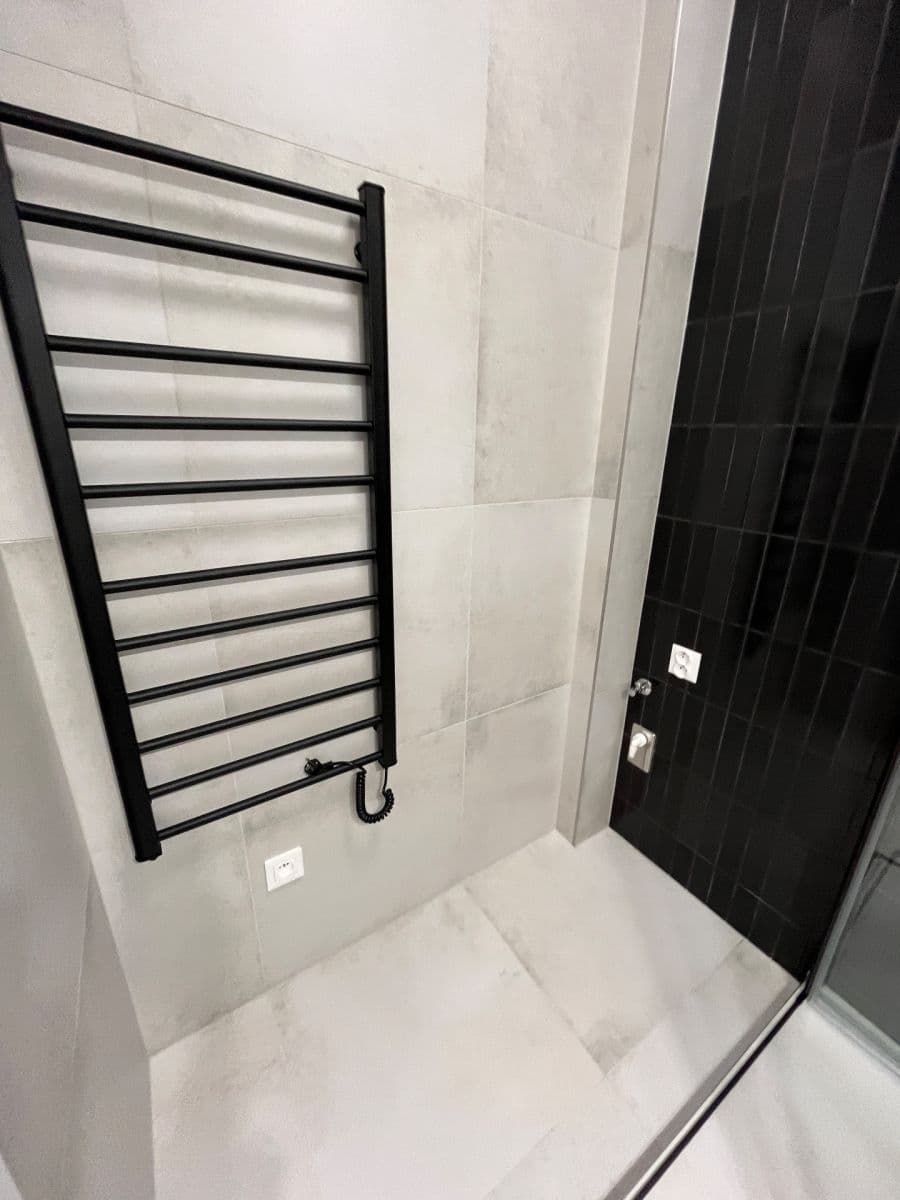 Prenájom bytu 1-izbový 36 m², Petrohradská, Praha, Praha Prenájom bytu 1-izbový 36 m², Petrohradská, Praha, Praha