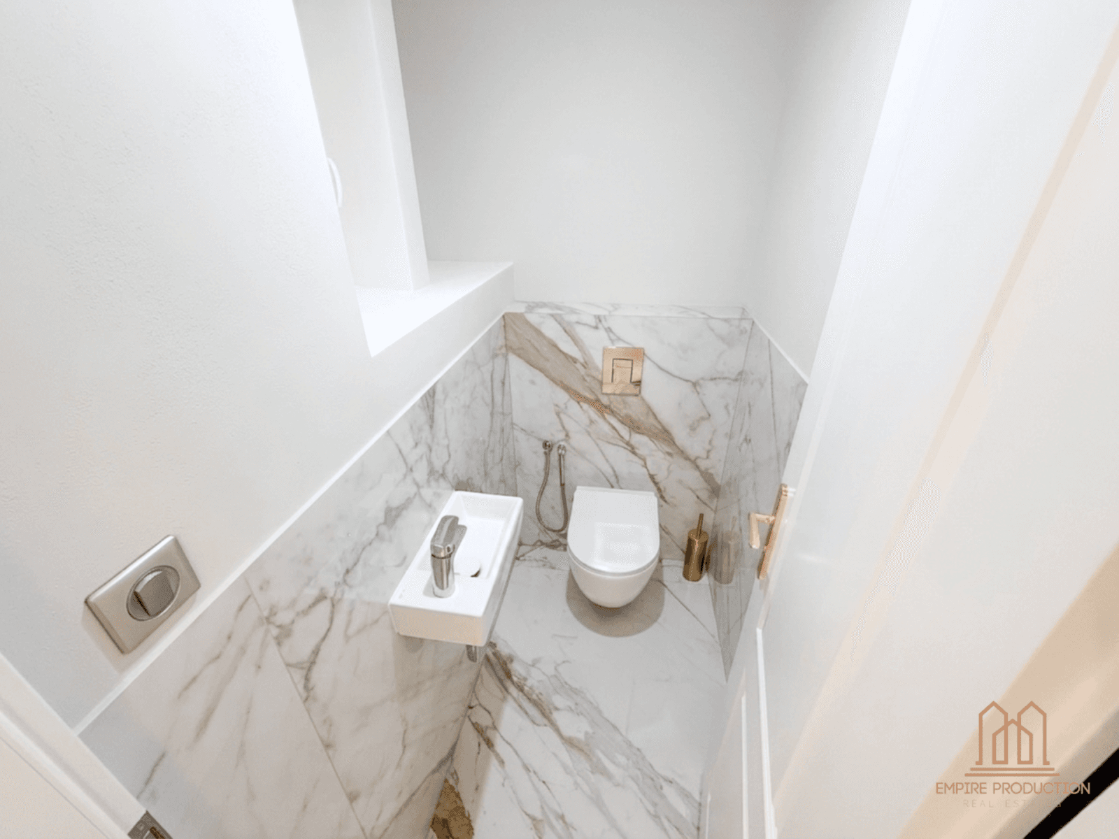 Predaj bytu 2-izbový 56 m², Tolstého, Praha, Praha Predaj bytu 2-izbový 56 m², Tolstého, Praha, Praha