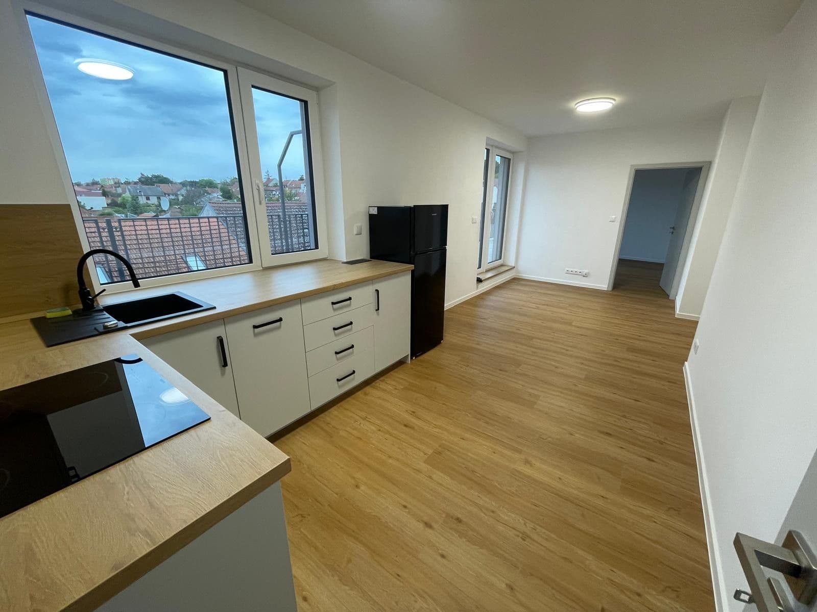 Prenájom bytu 2-izbový 39 m², Jana Fibicha, Ivančice, Jihomoravský kraj Prenájom bytu 2-izbový 39 m², Jana Fibicha, Ivančice, Jihomoravský kraj
