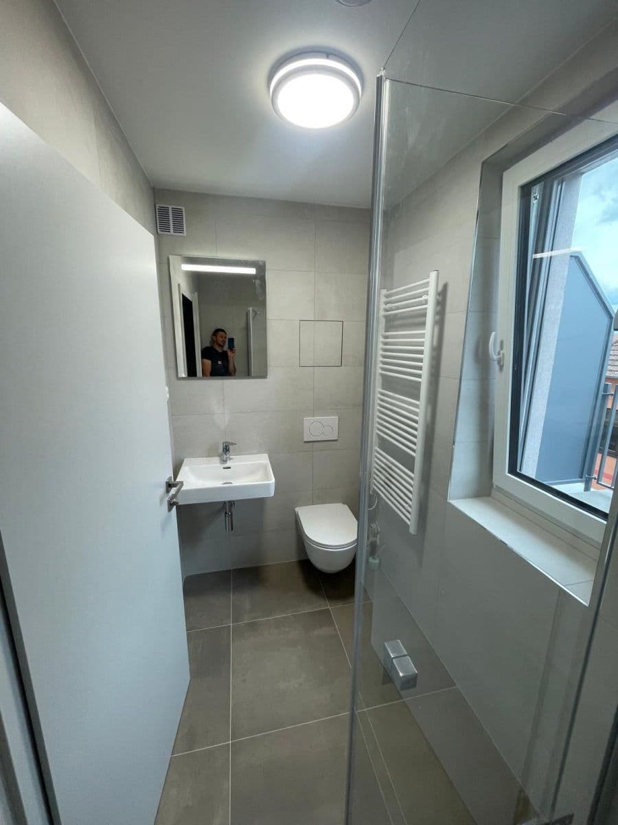 Prenájom bytu 2-izbový 39 m², Jana Fibicha, Ivančice, Jihomoravský kraj Prenájom bytu 2-izbový 39 m², Jana Fibicha, Ivančice, Jihomoravský kraj