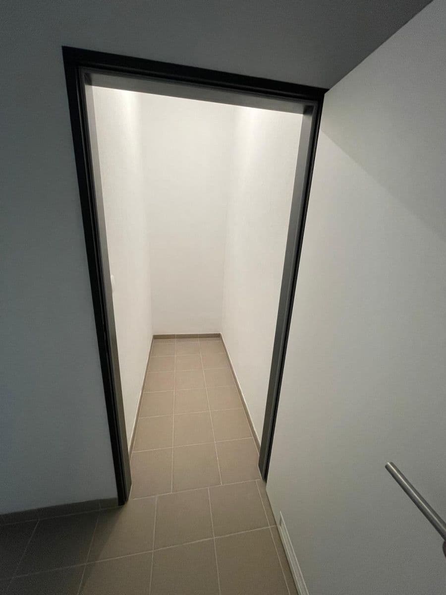 Prenájom bytu 2-izbový 39 m², Jana Fibicha, Ivančice, Jihomoravský kraj Prenájom bytu 2-izbový 39 m², Jana Fibicha, Ivančice, Jihomoravský kraj