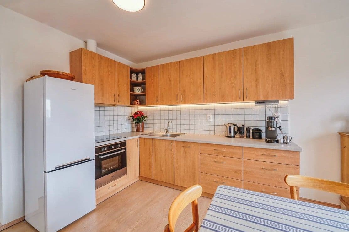 Prenájom bytu 4-izbový 98 m², Na Balkáně, Praha, Praha Prenájom bytu 4-izbový 98 m², Na Balkáně, Praha, Praha