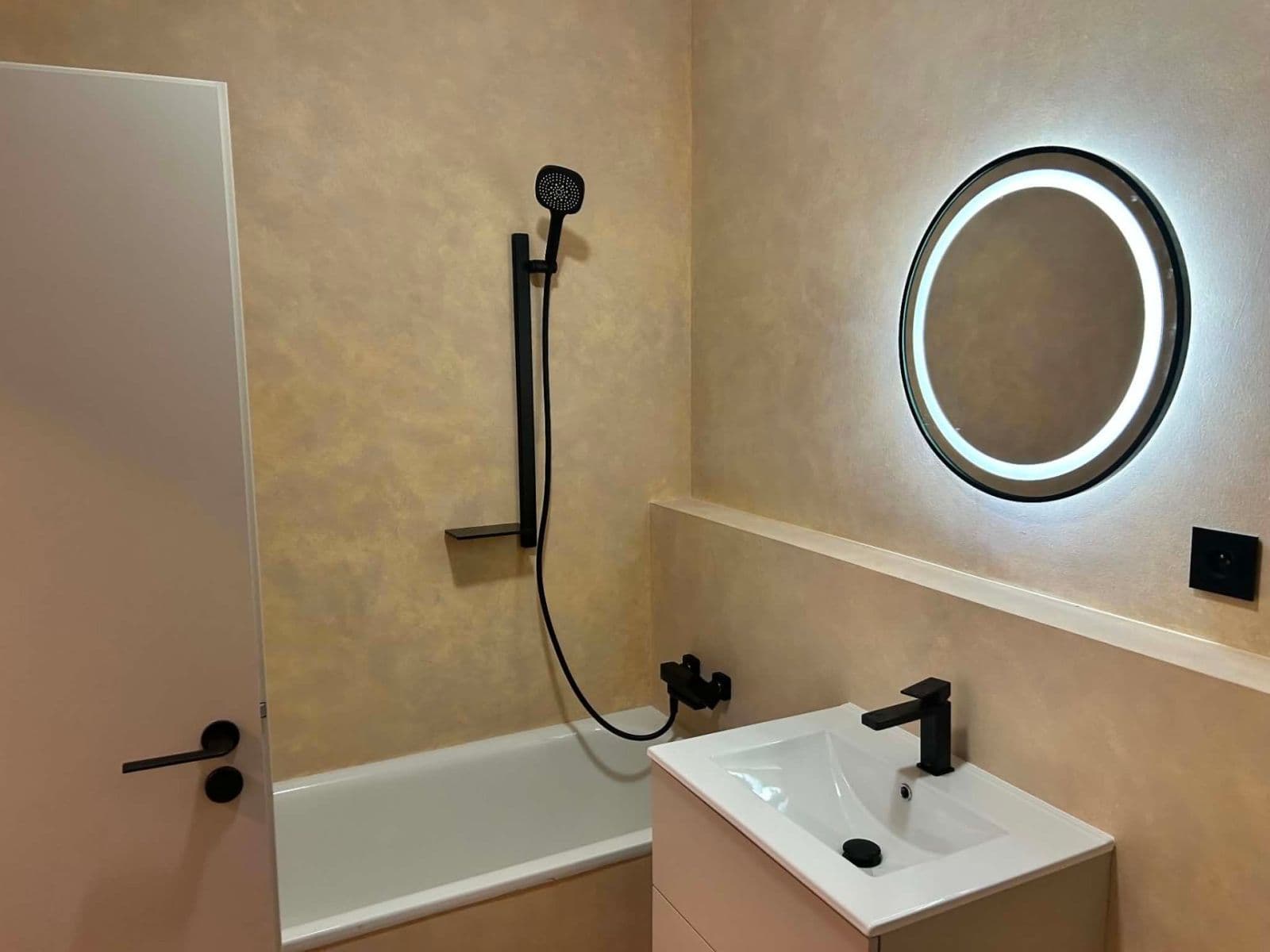 Prenájom bytu 2-izbový 47 m², Kryšpínova, Praha, Praha Prenájom bytu 2-izbový 47 m², Kryšpínova, Praha, Praha