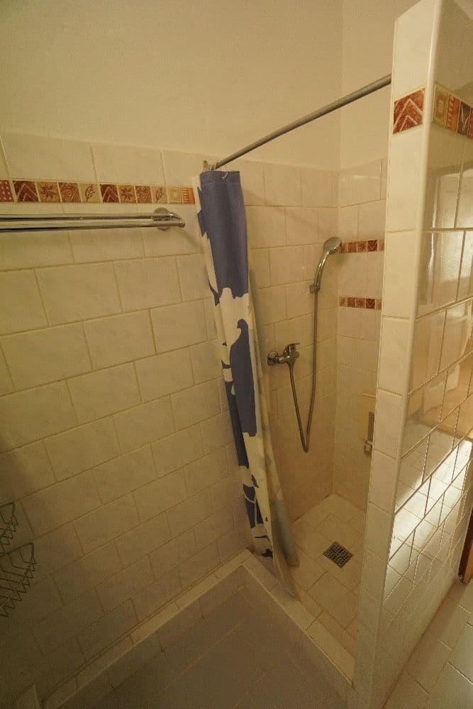 Prenájom bytu 3-izbový 64 m², 5. května, Praha, Praha Prenájom bytu 3-izbový 64 m², 5. května, Praha, Praha