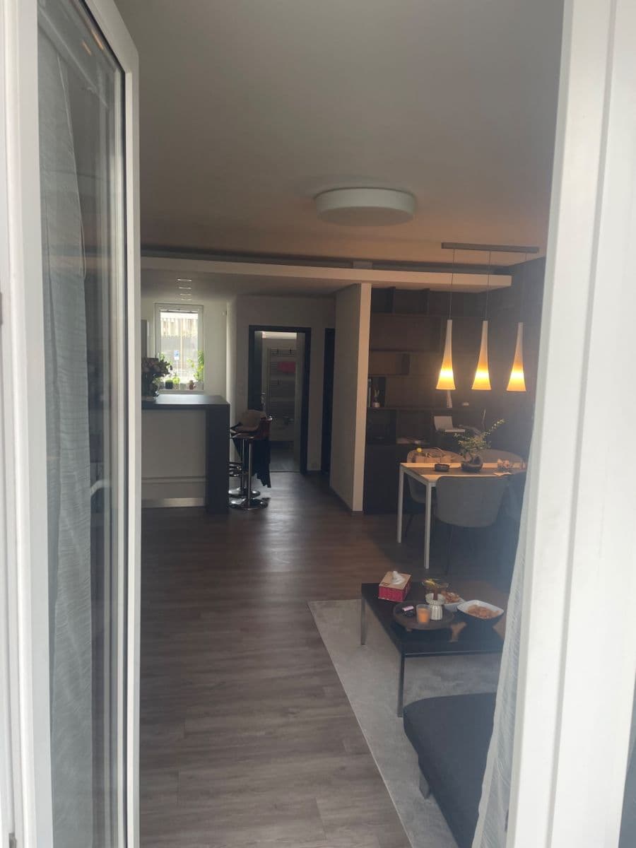Prenájom bytu 2-izbový 75 m², Počernická, Praha, Praha Prenájom bytu 2-izbový 75 m², Počernická, Praha, Praha