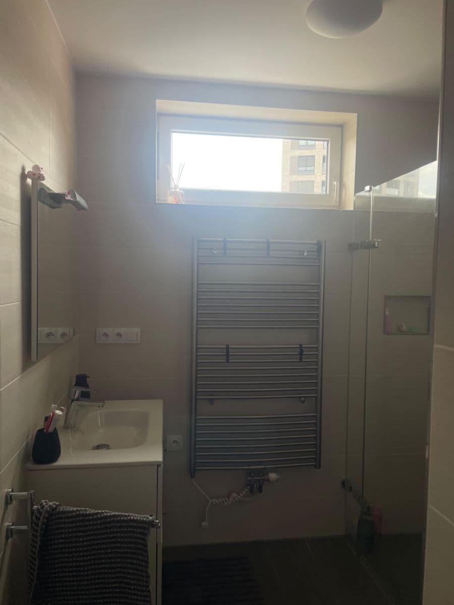 Prenájom bytu 2-izbový 75 m², Počernická, Praha, Praha Prenájom bytu 2-izbový 75 m², Počernická, Praha, Praha