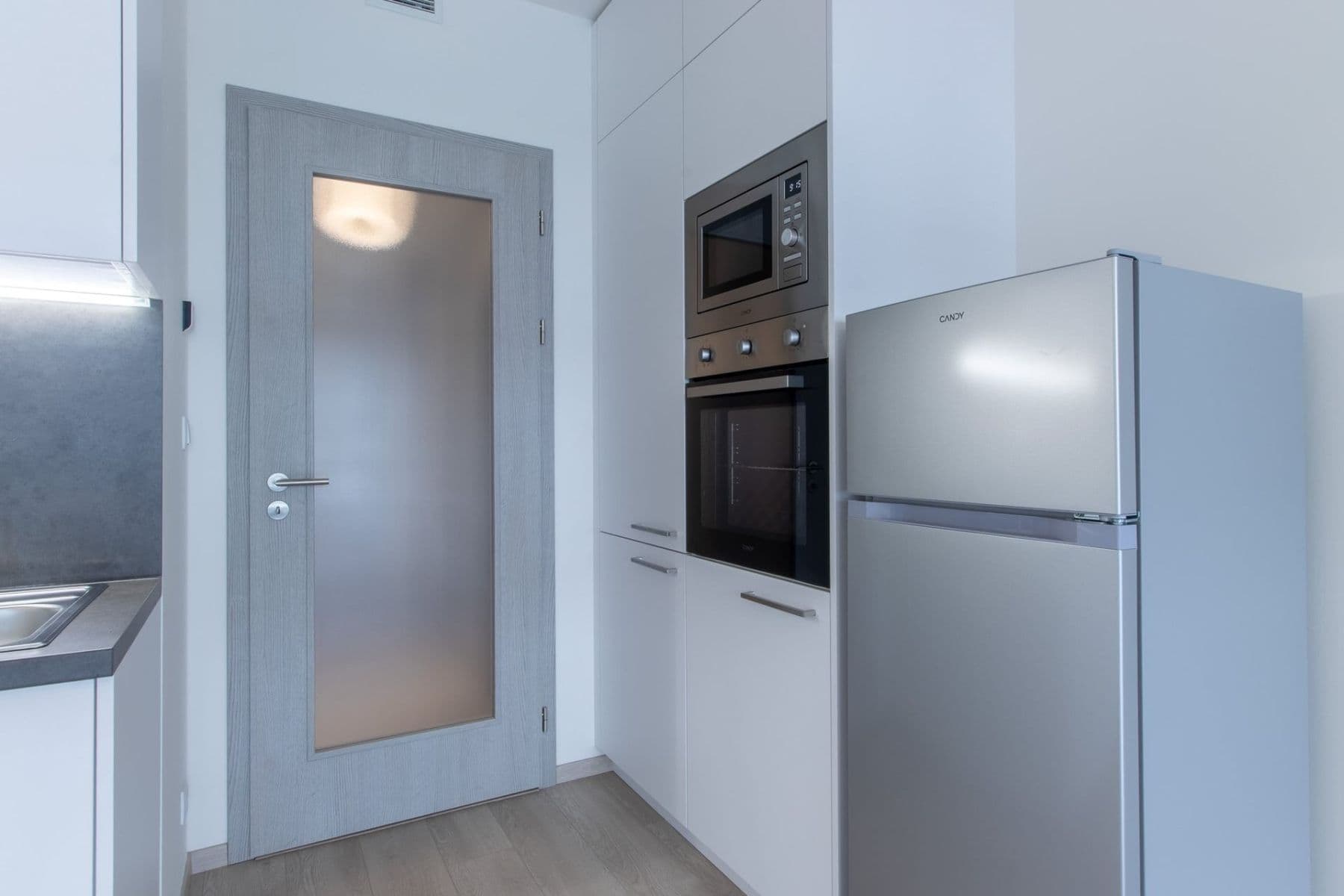 Prenájom bytu 1-izbový 32 m², Poděbradská, Praha, Praha Prenájom bytu 1-izbový 32 m², Poděbradská, Praha, Praha