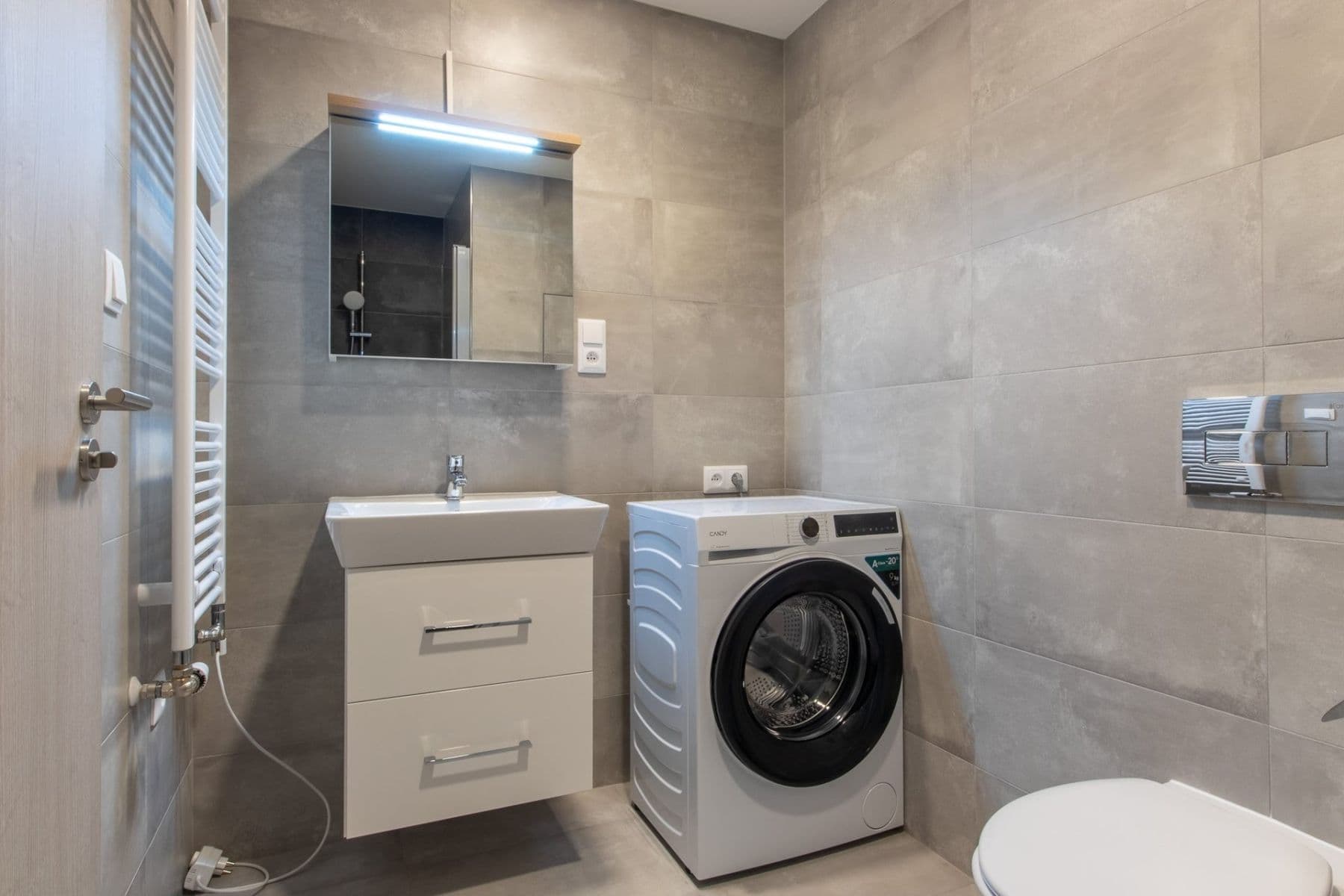 Prenájom bytu 1-izbový 32 m², Poděbradská, Praha, Praha Prenájom bytu 1-izbový 32 m², Poděbradská, Praha, Praha