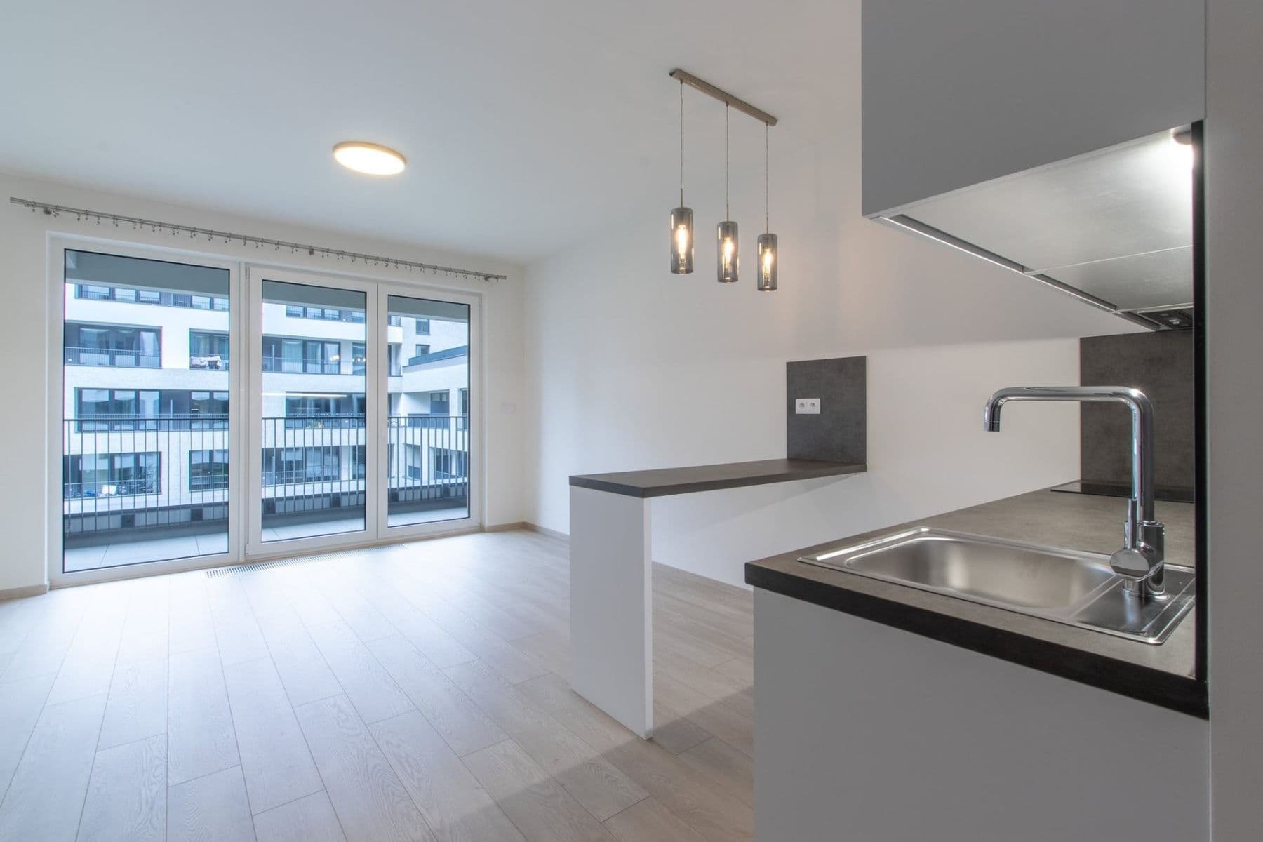 Prenájom bytu 1-izbový 32 m², Poděbradská, Praha, Praha Prenájom bytu 1-izbový 32 m², Poděbradská, Praha, Praha