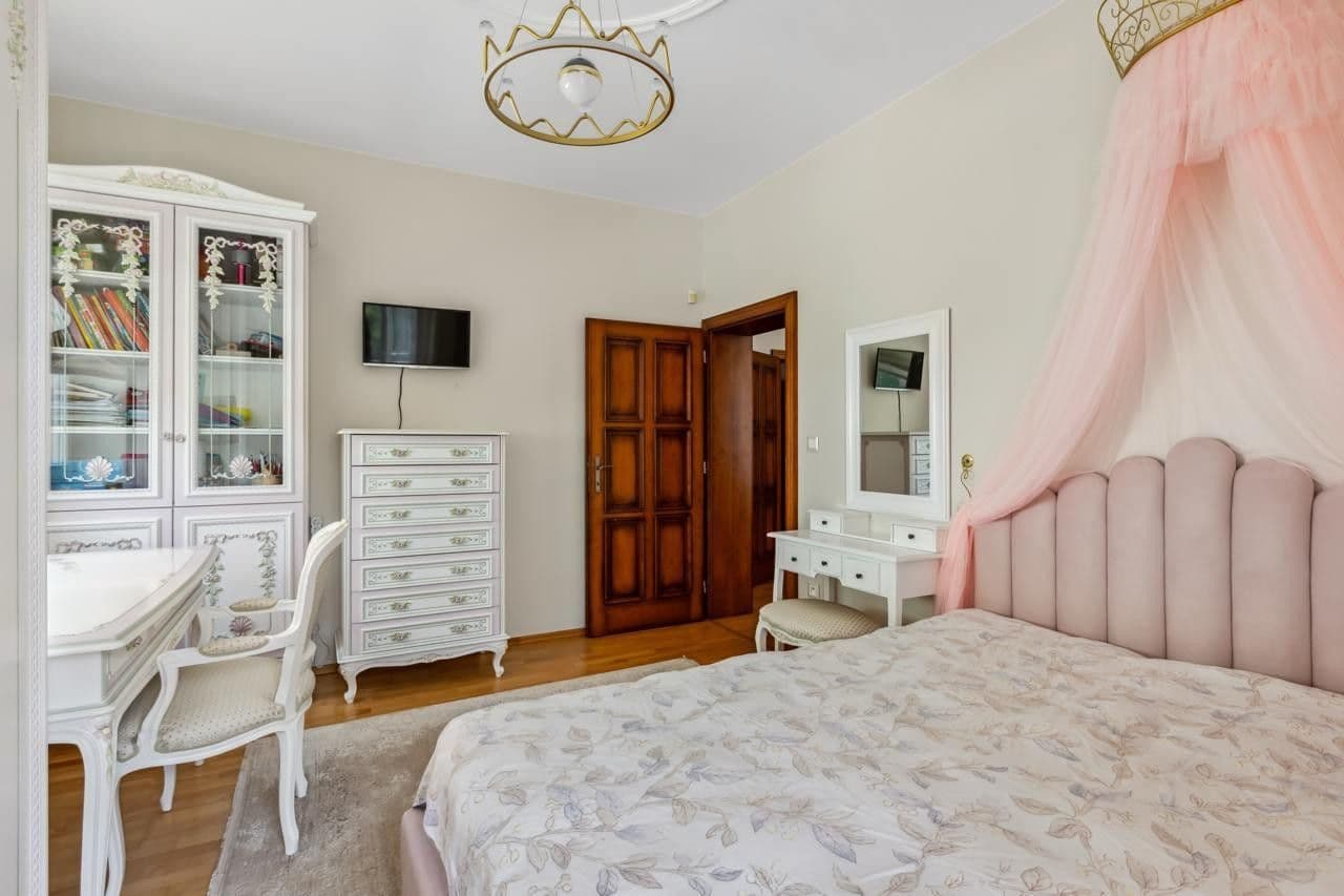 Predaj bytu 4-izbový 130 m², Nebozízek, Karlovy Vary, Karlovarský kraj Predaj bytu 4-izbový 130 m², Nebozízek, Karlovy Vary, Karlovarský kraj