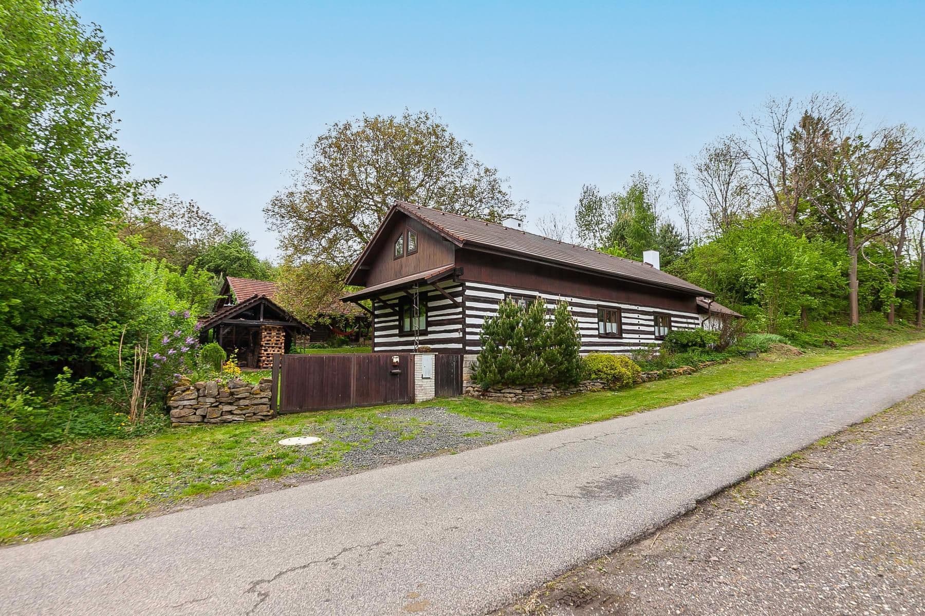 Predaj domu 196 m², pozemek 3.460 m², Staré Hrady, Královéhradecký kraj Predaj domu 196 m², pozemek 3.460 m², Staré Hrady, Královéhradecký kraj