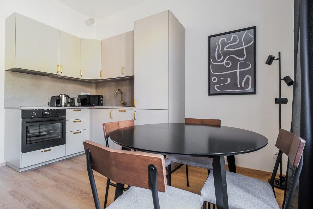 Prenájom bytu 51 m², Plzeňská, Praha, Praha Prenájom bytu 51 m², Plzeňská, Praha, Praha
