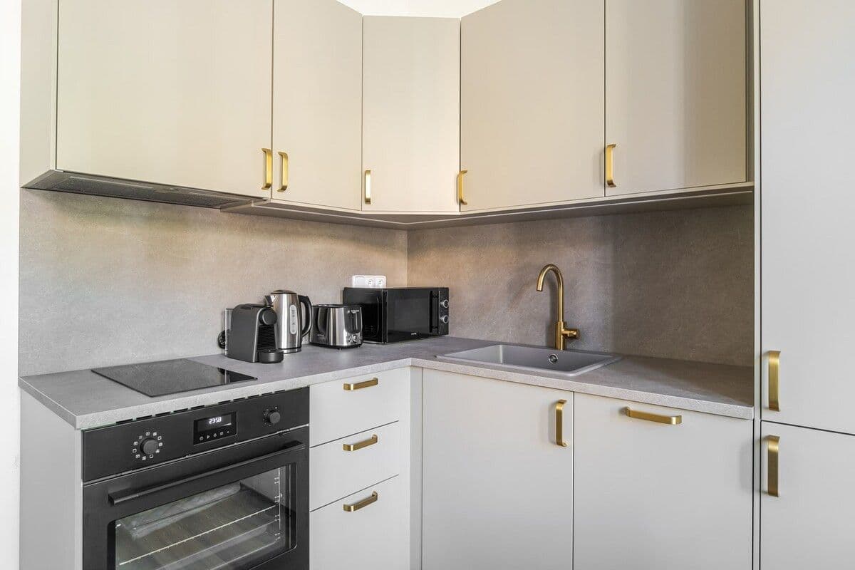 Prenájom bytu 51 m², Plzeňská, Praha, Praha Prenájom bytu 51 m², Plzeňská, Praha, Praha