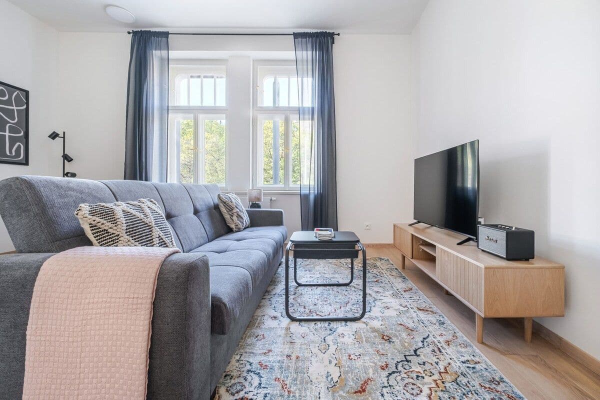 Prenájom bytu 51 m², Plzeňská, Praha, Praha Prenájom bytu 51 m², Plzeňská, Praha, Praha