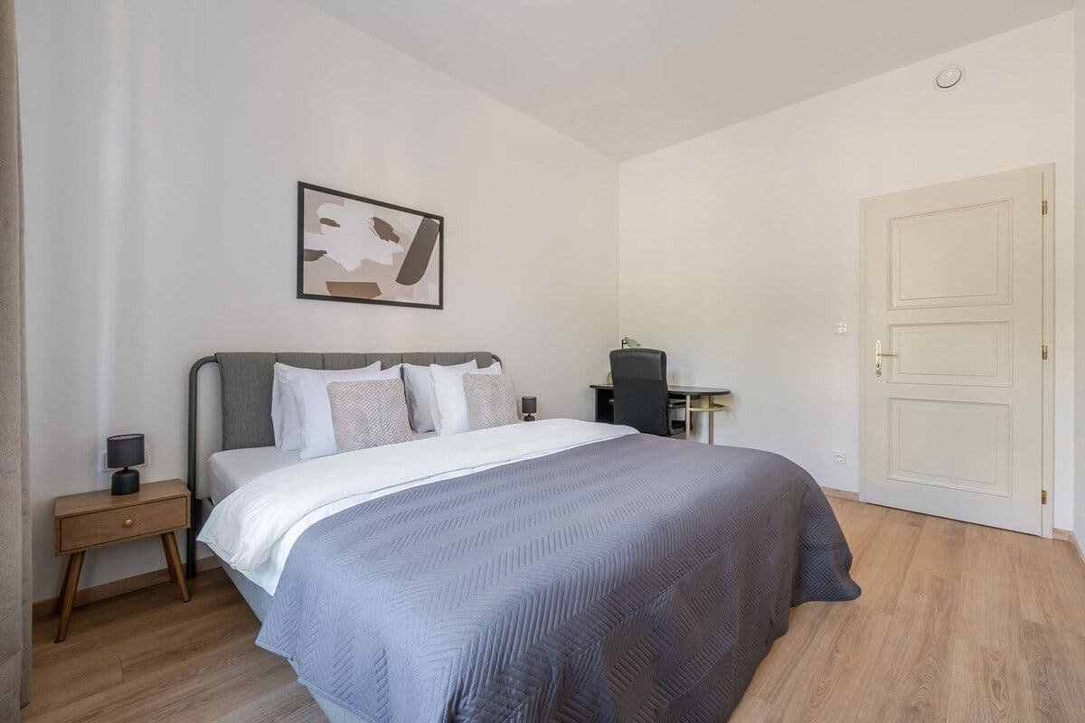 Prenájom bytu 51 m², Plzeňská, Praha, Praha Prenájom bytu 51 m², Plzeňská, Praha, Praha