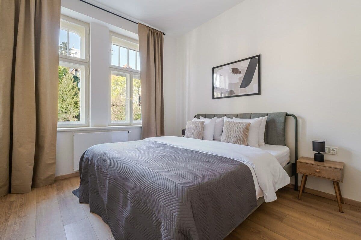 Prenájom bytu 51 m², Plzeňská, Praha, Praha Prenájom bytu 51 m², Plzeňská, Praha, Praha
