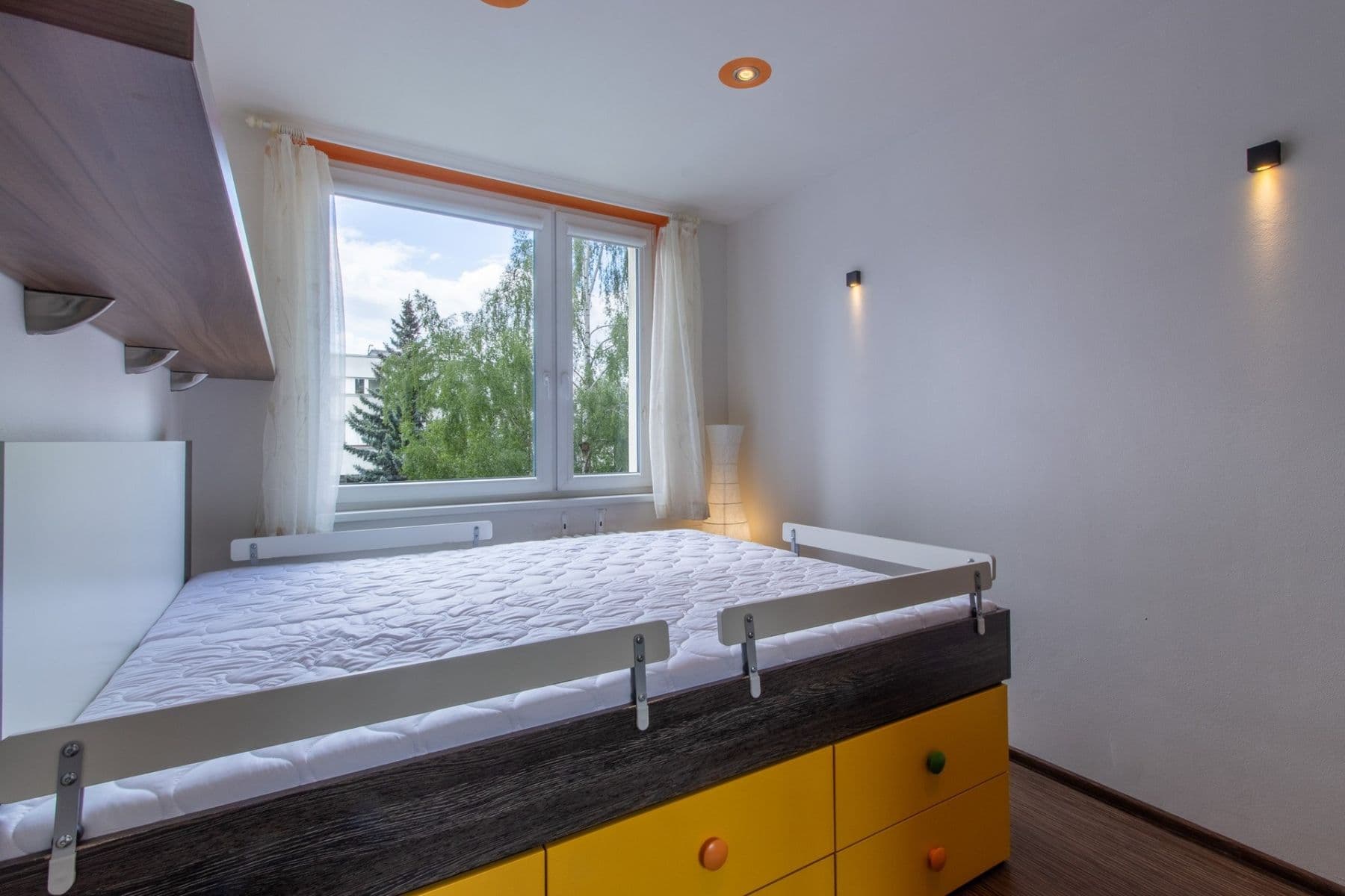 Prenájom bytu 2-izbový 45 m², Hráského, Praha, Praha Prenájom bytu 2-izbový 45 m², Hráského, Praha, Praha