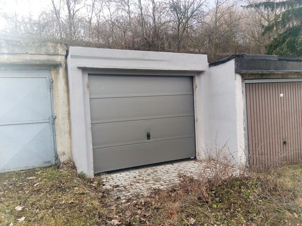 Prenájom garáže 15 m², Na Konvářce, Praha, Praha Prenájom garáže 15 m², Na Konvářce, Praha, Praha