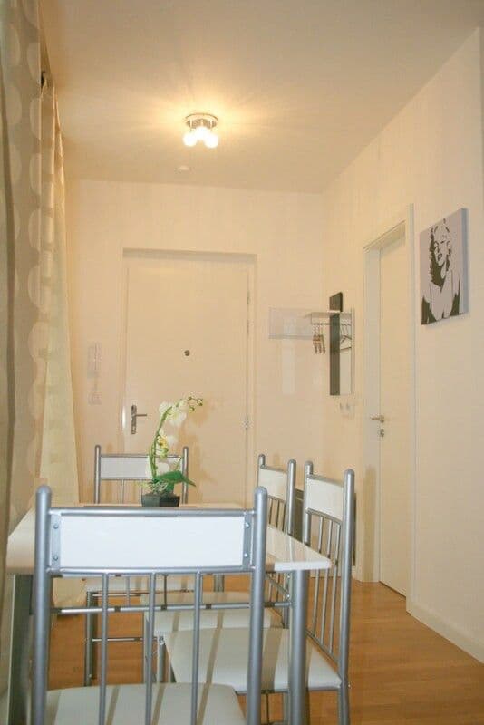 Prenájom bytu 32 m², Soukenicka, Praha, Praha Prenájom bytu 32 m², Soukenicka, Praha, Praha