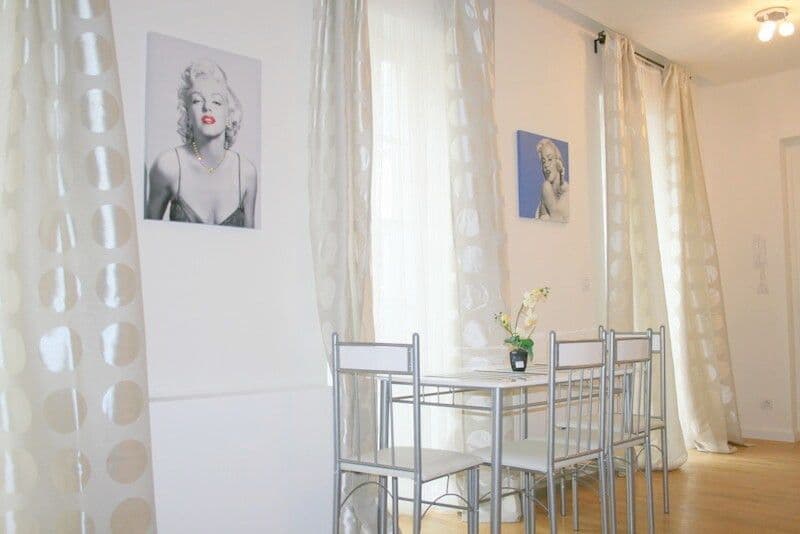 Prenájom bytu 32 m², Soukenicka, Praha, Praha Prenájom bytu 32 m², Soukenicka, Praha, Praha