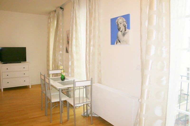 Prenájom bytu 32 m², Soukenicka, Praha, Praha Prenájom bytu 32 m², Soukenicka, Praha, Praha