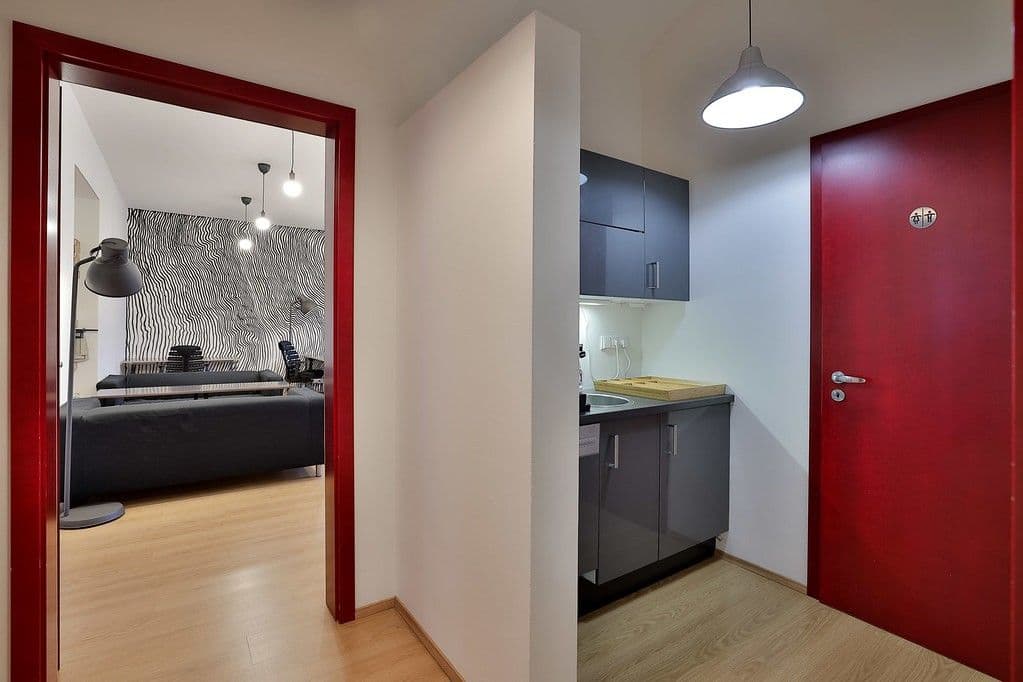 Prenájom kancelárie 153 m², Komunardů, Praha, Praha Prenájom kancelárie 153 m², Komunardů, Praha, Praha