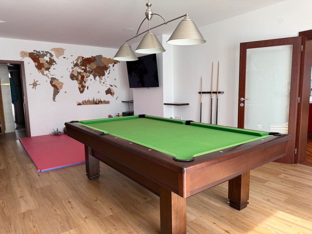 Predaj domu 350 m², pozemek 1.729 m², V Zahradách, Jirny, Středočeský kraj Predaj domu 350 m², pozemek 1.729 m², V Zahradách, Jirny, Středočeský kraj
