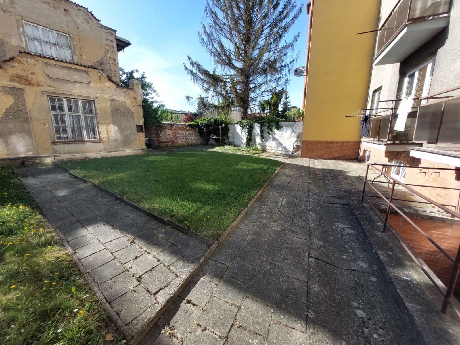 Predaj bytu 3-izbový 65 m², Pod Kosířem, Prostějov, Olomoucký kraj Predaj bytu 3-izbový 65 m², Pod Kosířem, Prostějov, Olomoucký kraj