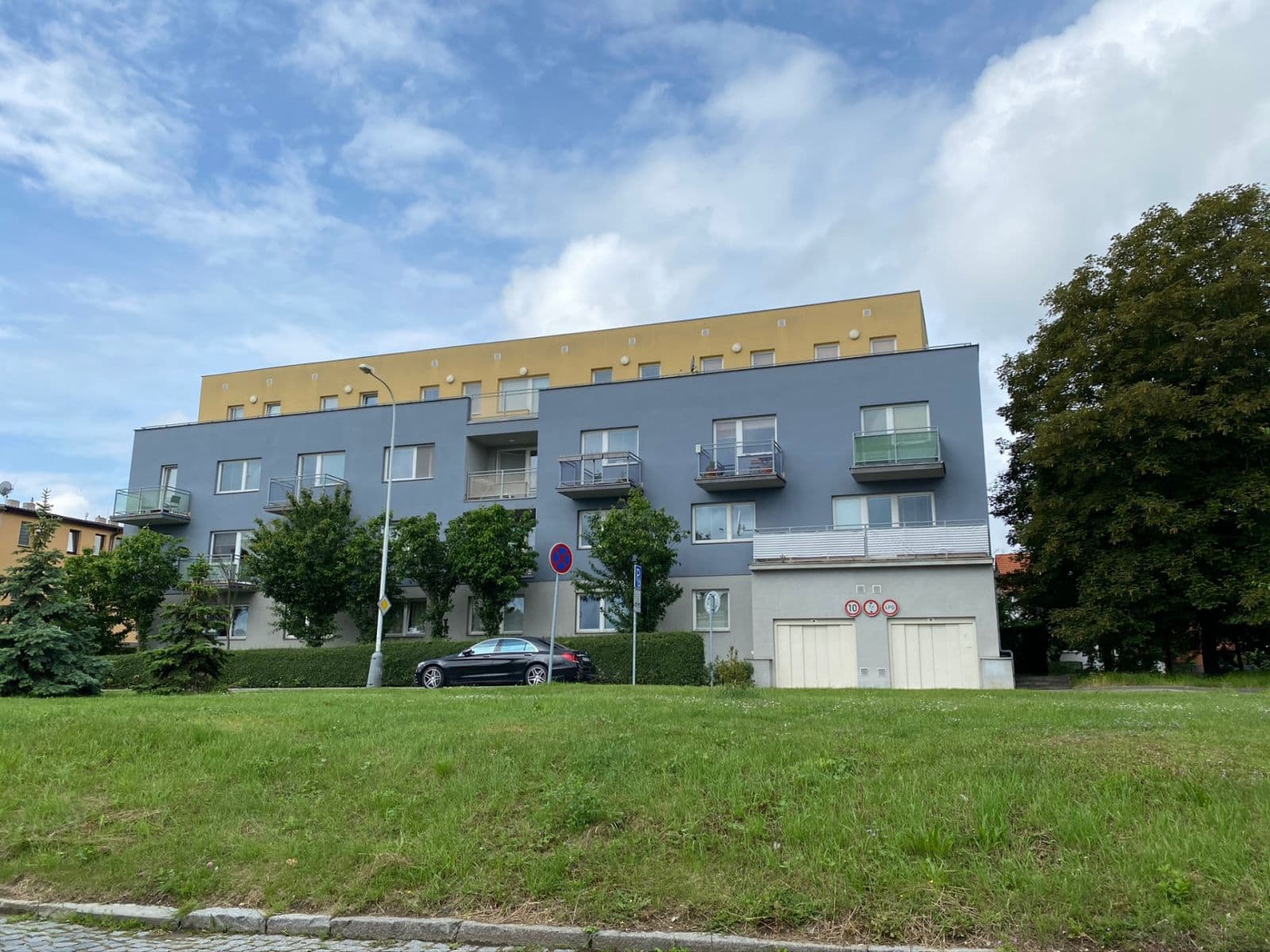Predaj garáže 12 m², Rejchova, Praha, Praha Predaj garáže 12 m², Rejchova, Praha, Praha