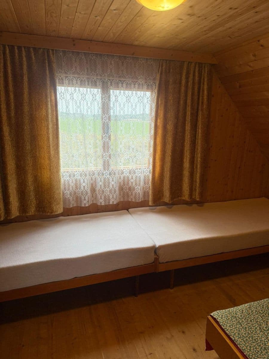 Predaj rekreačného objektu 82 m², pozemek 1.665 m², Trnava, Kraj Vysočina Predaj rekreačného objektu 82 m², pozemek 1.665 m², Trnava, Kraj Vysočina