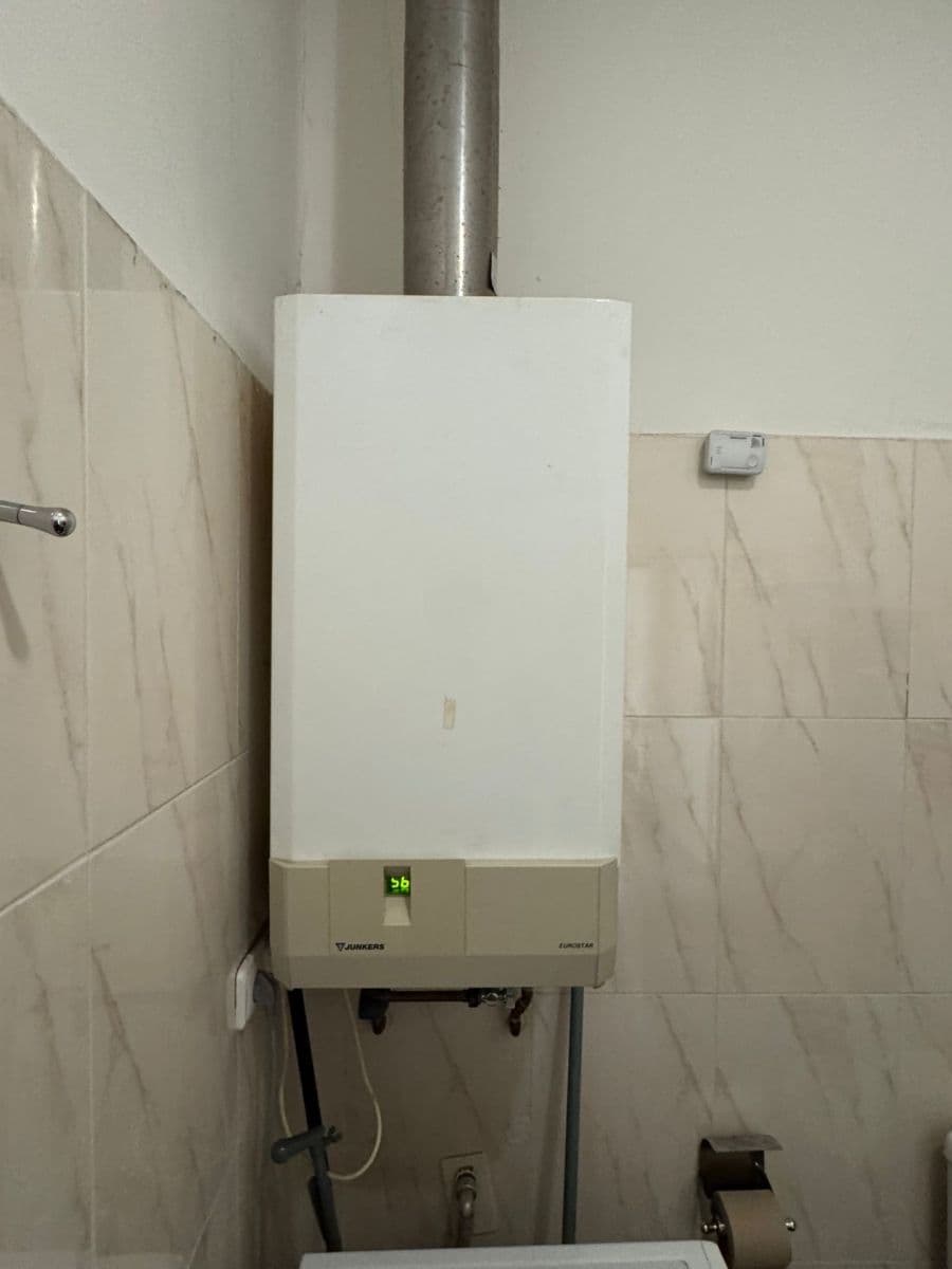 Prenájom bytu 2-izbový 35 m², Umělecká, Praha, Praha Prenájom bytu 2-izbový 35 m², Umělecká, Praha, Praha