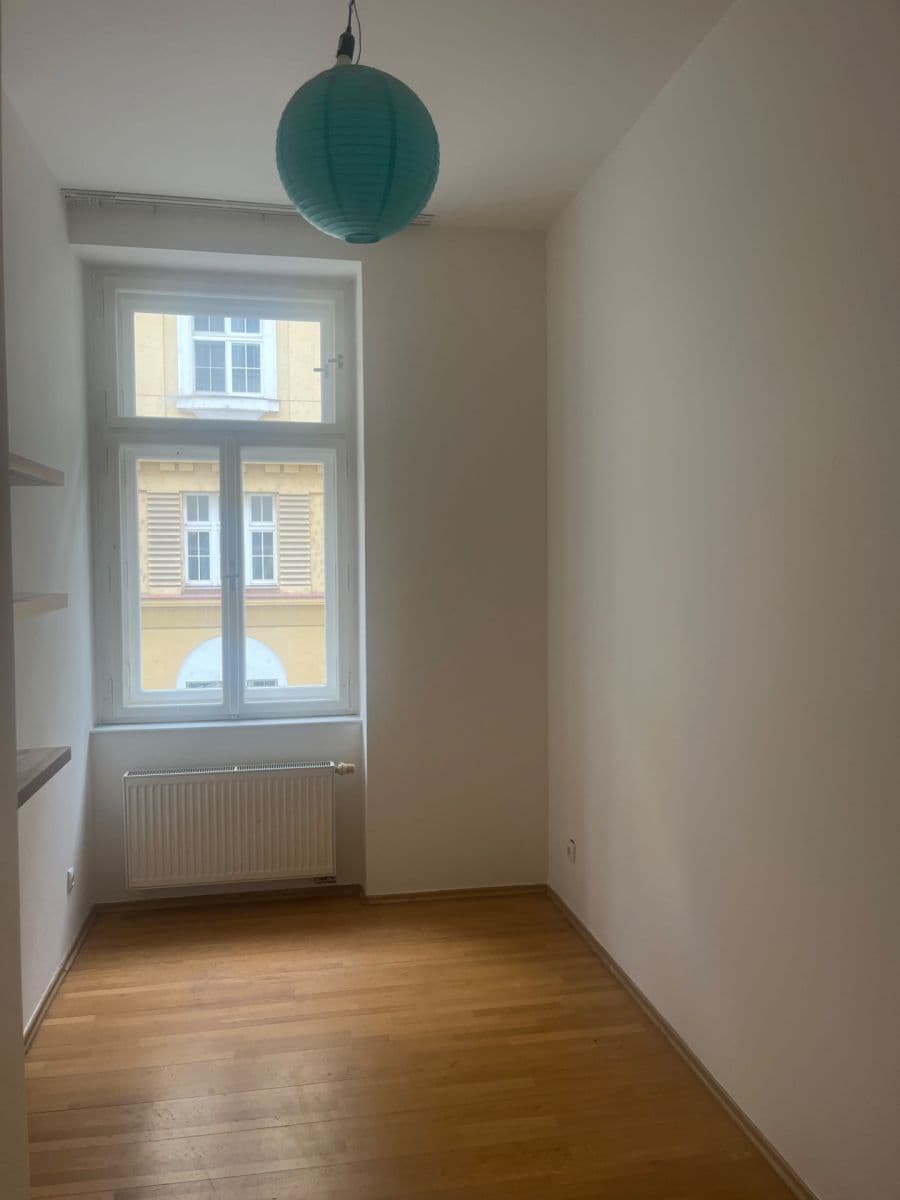 Prenájom bytu 2-izbový 35 m², Umělecká, Praha, Praha Prenájom bytu 2-izbový 35 m², Umělecká, Praha, Praha