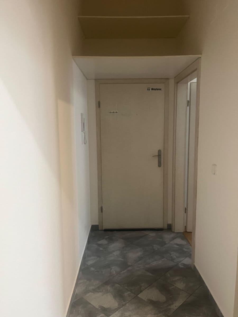 Prenájom bytu 2-izbový 35 m², Umělecká, Praha, Praha Prenájom bytu 2-izbový 35 m², Umělecká, Praha, Praha