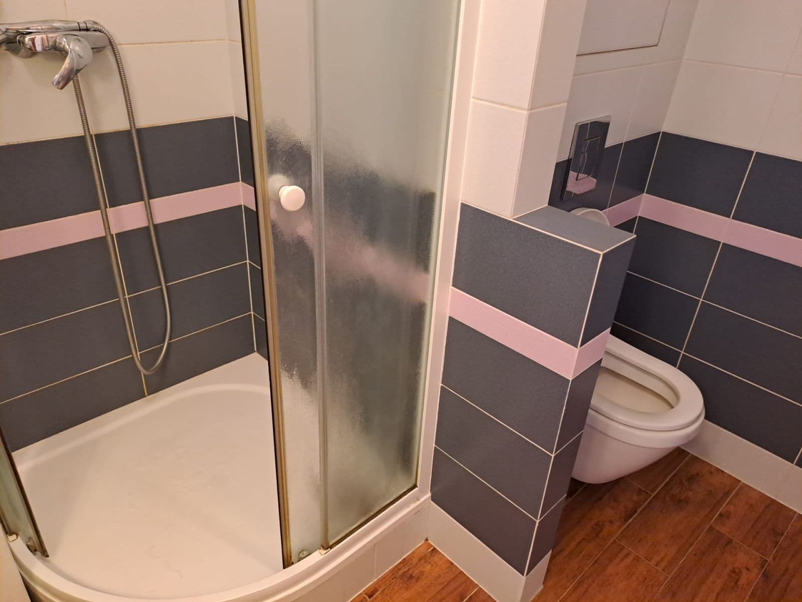 Prenájom bytu 2-izbový 43 m², Hostinského, Praha, Praha Prenájom bytu 2-izbový 43 m², Hostinského, Praha, Praha