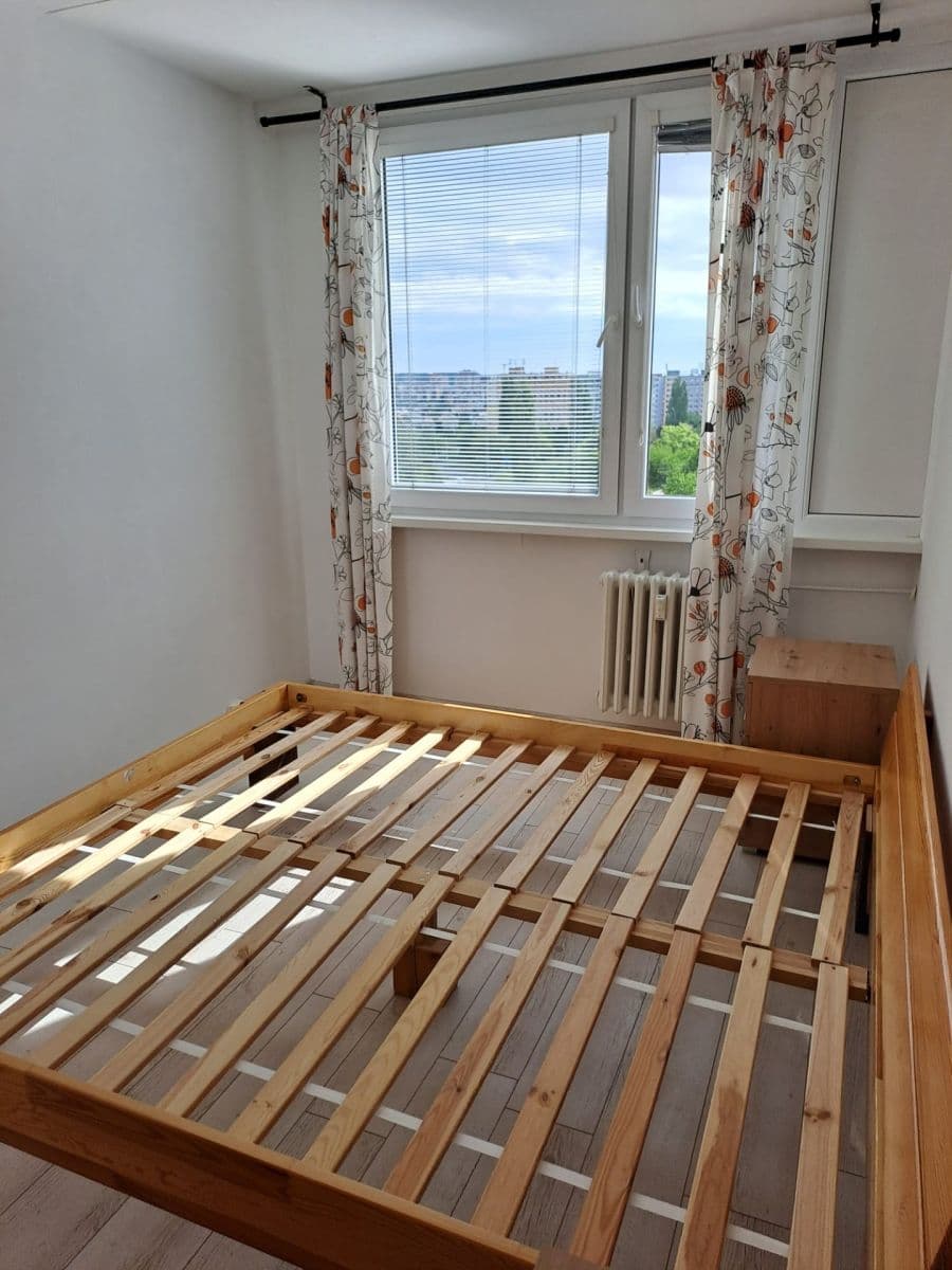 Prenájom bytu 2-izbový 43 m², Hostinského, Praha, Praha Prenájom bytu 2-izbový 43 m², Hostinského, Praha, Praha