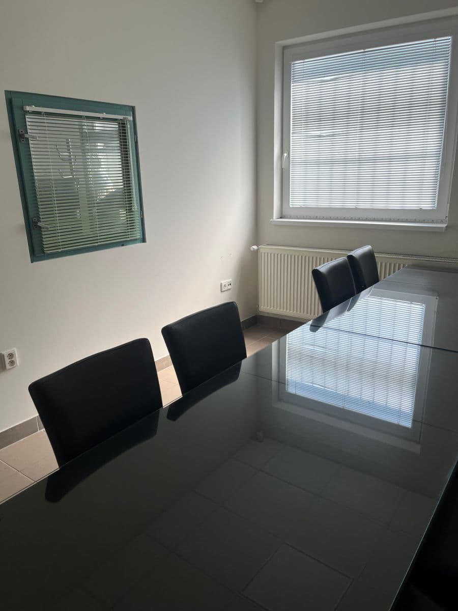 Predaj kancelárie 690 m², Nádražná, Šaľa, Nitriansky kraj Predaj kancelárie 690 m², Nádražná, Šaľa, Nitriansky kraj