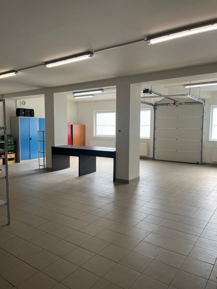 Predaj kancelárie 690 m², Nádražná, Šaľa, Nitriansky kraj Predaj kancelárie 690 m², Nádražná, Šaľa, Nitriansky kraj