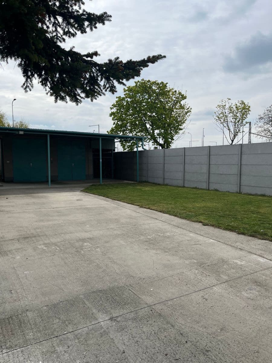 Predaj kancelárie 690 m², Nádražná, Šaľa, Nitriansky kraj Predaj kancelárie 690 m², Nádražná, Šaľa, Nitriansky kraj