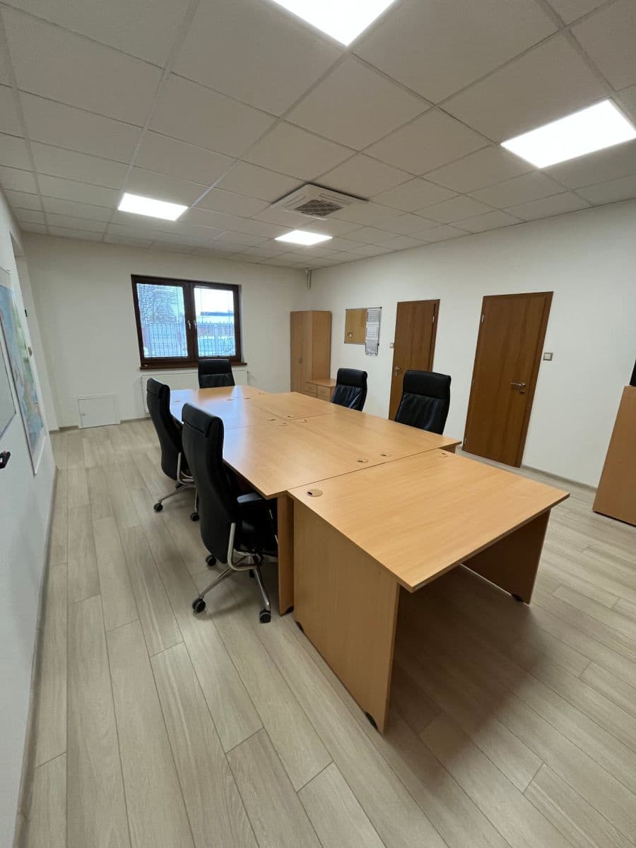 Predaj kancelárie 690 m², Nádražná, Šaľa, Nitriansky kraj Predaj kancelárie 690 m², Nádražná, Šaľa, Nitriansky kraj