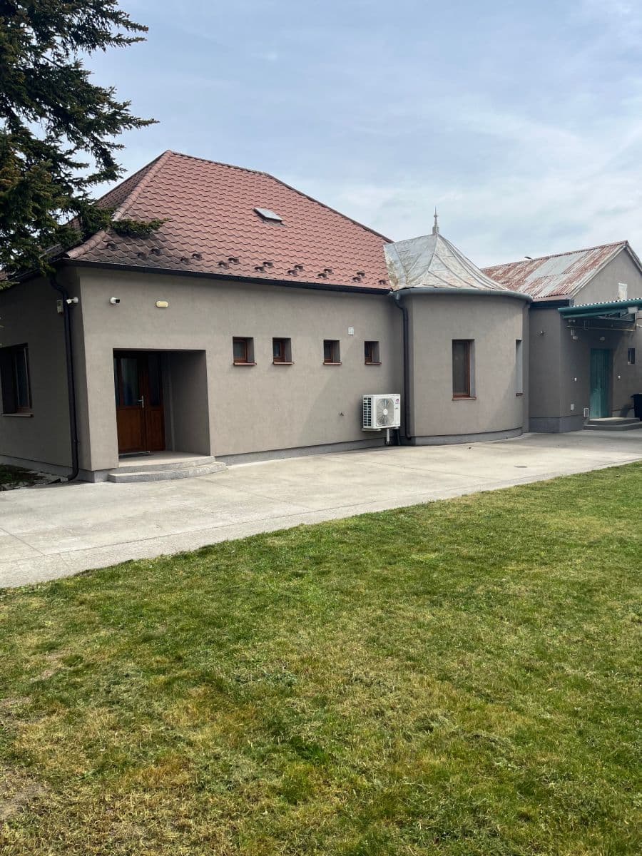 Predaj kancelárie 690 m², Nádražná, Šaľa, Nitriansky kraj Predaj kancelárie 690 m², Nádražná, Šaľa, Nitriansky kraj