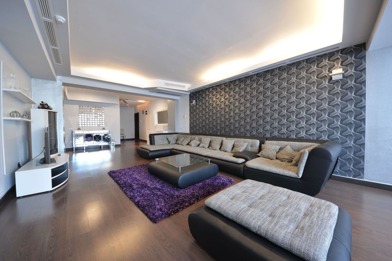Prenájom bytu 2-izbový 69 m², U Půjčovny, Praha, Praha Prenájom bytu 2-izbový 69 m², U Půjčovny, Praha, Praha