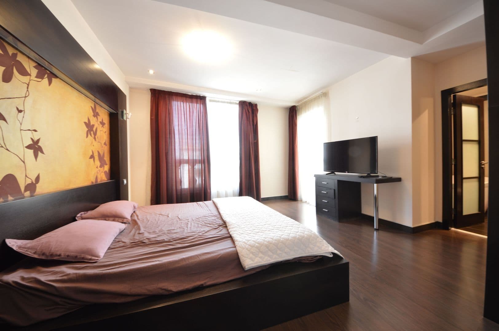 Prenájom bytu 2-izbový 69 m², U Půjčovny, Praha, Praha Prenájom bytu 2-izbový 69 m², U Půjčovny, Praha, Praha