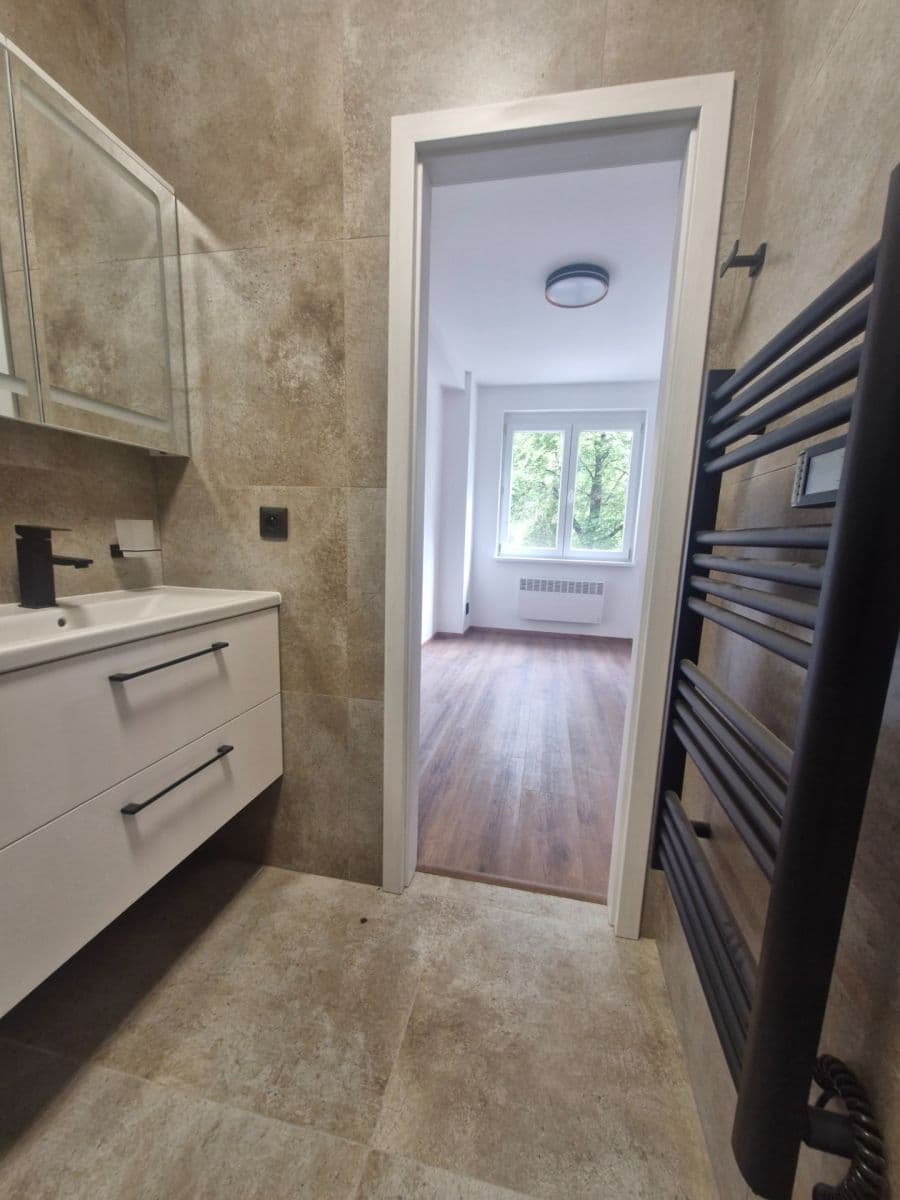 Predaj bytu 2-izbový 43 m², Kolbenova, Praha, Praha Predaj bytu 2-izbový 43 m², Kolbenova, Praha, Praha