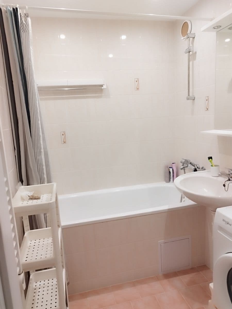 Prenájom bytu 3-izbový 73 m², Janského, Praha, Praha Prenájom bytu 3-izbový 73 m², Janského, Praha, Praha