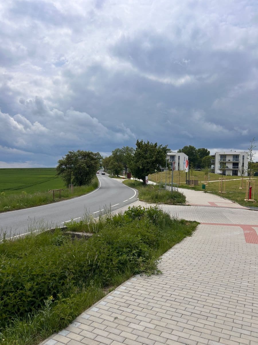 Prenájom garáže 15 m², Jinočany, Středočeský kraj Prenájom garáže 15 m², Jinočany, Středočeský kraj