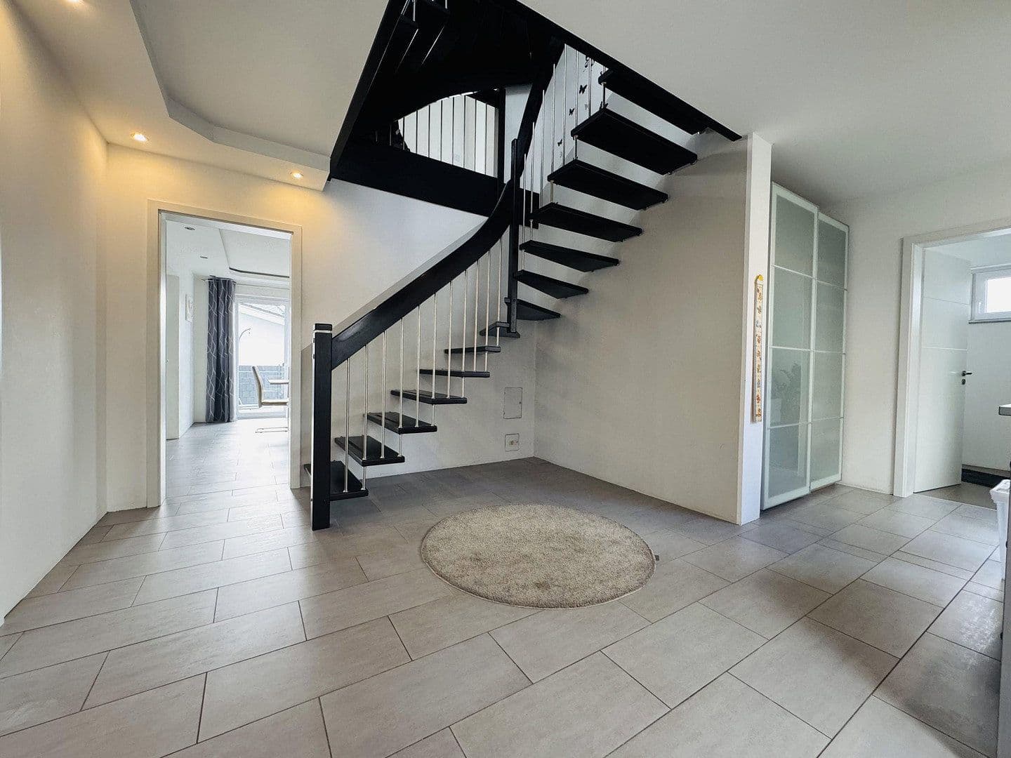 Predaj domu 177 m², pozemek 644 m², Johanne-Stelzer-Straße 36 2016, Vlotho, Severné Porýnie - Westfálsko Predaj domu 177 m², pozemek 644 m², Johanne-Stelzer-Straße 36 2016, Vlotho, Severné Porýnie - Westfálsko