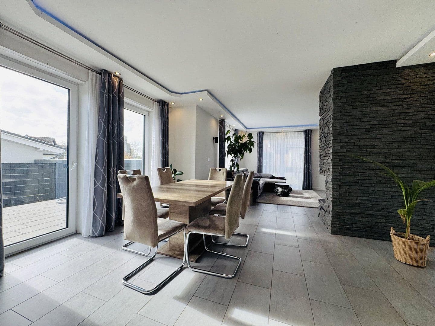 Predaj domu 177 m², pozemek 644 m², Johanne-Stelzer-Straße 36 2016, Vlotho, Severné Porýnie - Westfálsko Predaj domu 177 m², pozemek 644 m², Johanne-Stelzer-Straße 36 2016, Vlotho, Severné Porýnie - Westfálsko