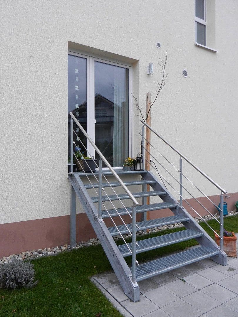 Prenájom domu 134 m², pozemek 245 m², Dietzenbach, Hesensko Prenájom domu 134 m², pozemek 245 m², Dietzenbach, Hesensko
