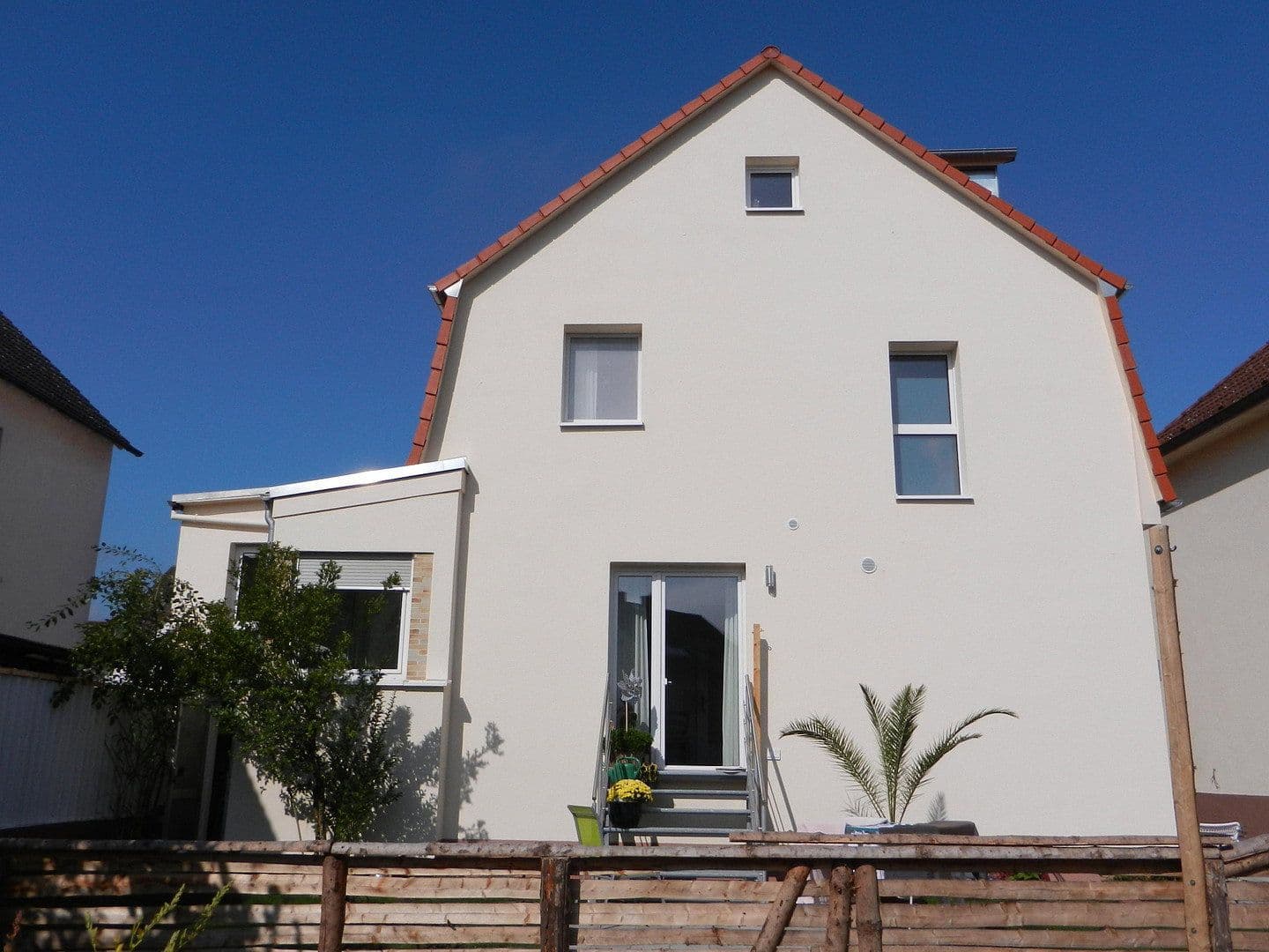 Prenájom domu 134 m², pozemek 245 m², Dietzenbach, Hesensko Prenájom domu 134 m², pozemek 245 m², Dietzenbach, Hesensko