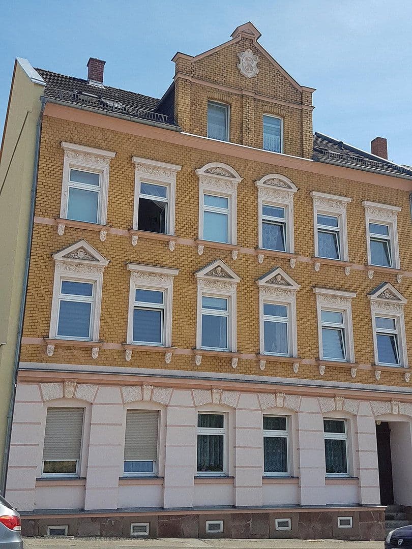 Prenájom bytu 4-izbový 109 m², Schlachthofstraße 38, Glauchau, Sasko Prenájom bytu 4-izbový 109 m², Schlachthofstraße 38, Glauchau, Sasko